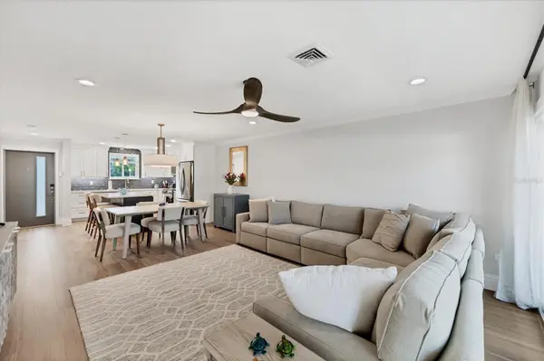 500 S WASHINGTON DR #11A, Sarasota, FL 34236