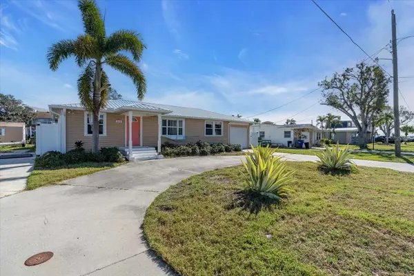 524 PALM AVE, Ellenton, FL 34222