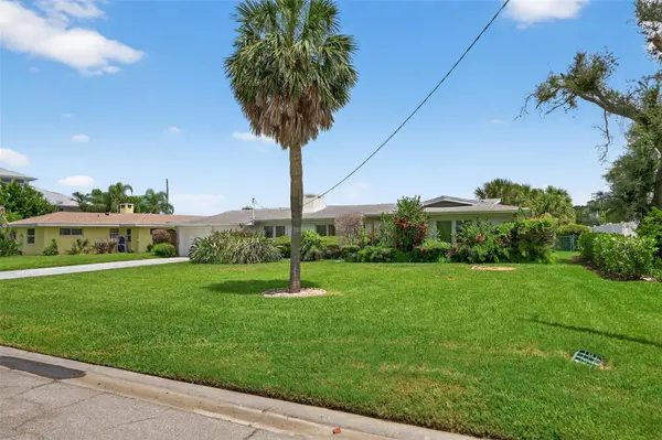 377 S SHORE DR, Sarasota, FL 34234