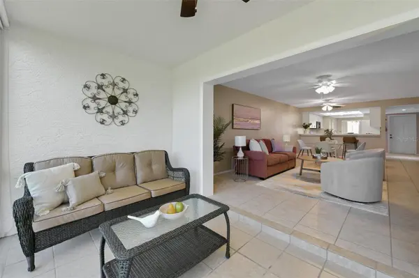 6908 DREWRYS BLF #704, Bradenton, FL 34203