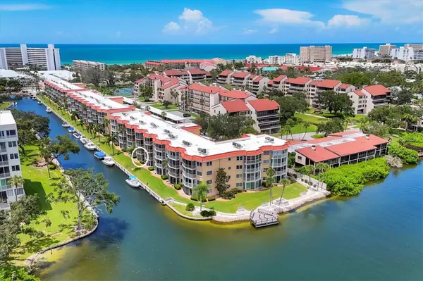 1350 N PORTOFINO DR #107, Sarasota, FL 34242