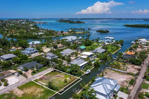 570 DE NARVAEZ DR, Longboat Key, FL 34228