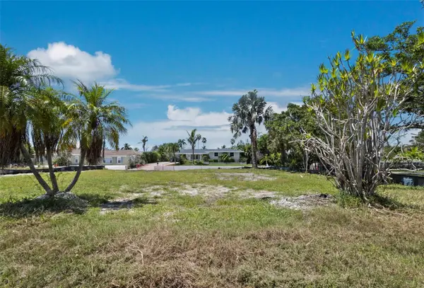 570 DE NARVAEZ DR, Longboat Key, FL 34228