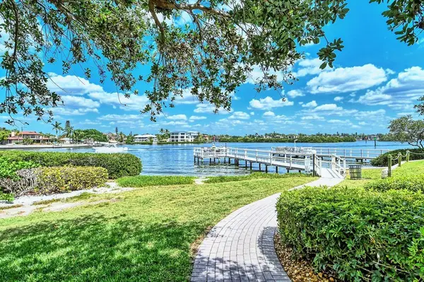 6157 MIDNIGHT PASS RD #E63, Sarasota, FL 34242