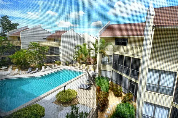 6157 MIDNIGHT PASS RD #E63, Sarasota, FL 34242