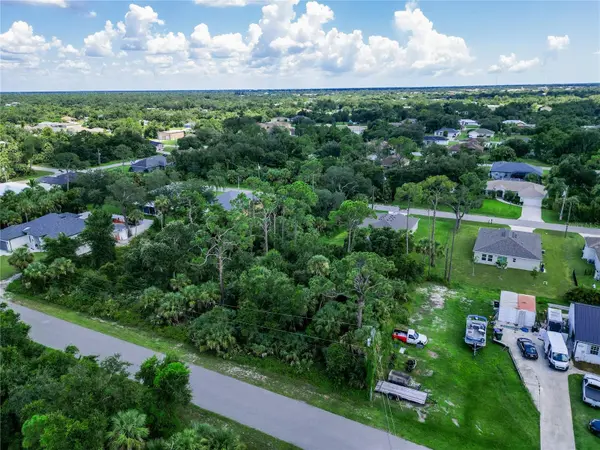 LEESBURG AVE, North Port, FL 34288