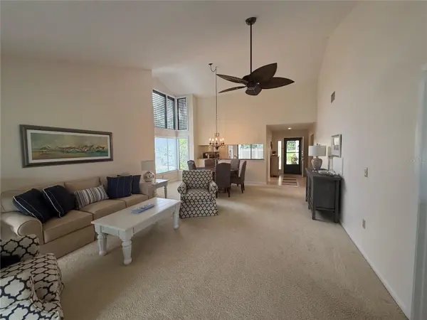 3102 WINDRUSH BOURNE #4, Sarasota, FL 34235