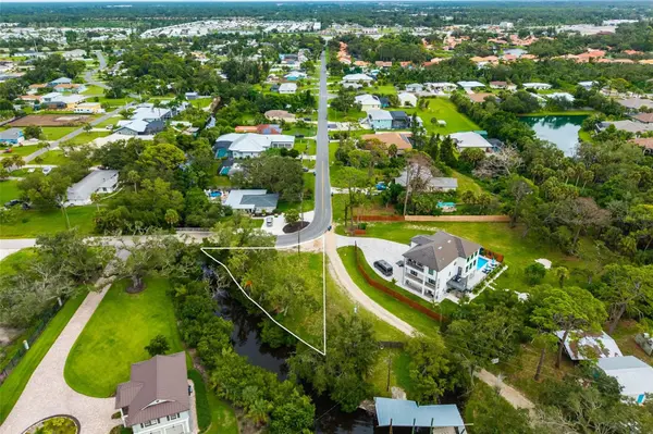 OAK ST, Nokomis, FL 34275