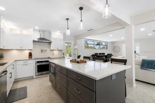 1165 MORNINGSIDE PL, Sarasota, FL 34236