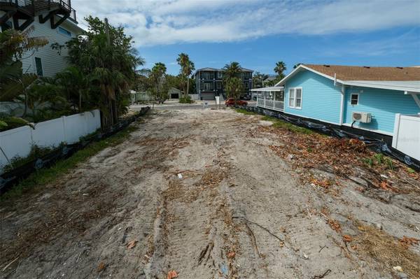 106 S 11TH, Bradenton Beach, FL 34217