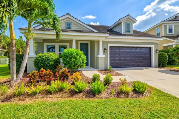 128 AVENS DR, Nokomis, FL 34275