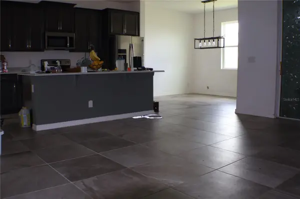 453 IRONSIDE TRAIL DR, Groveland, FL 34736