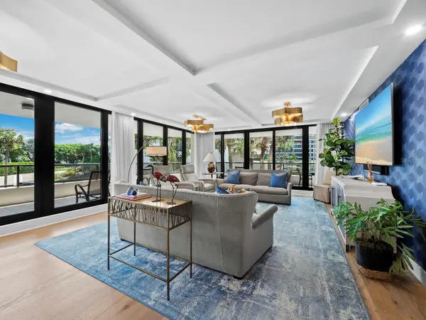 565 SANCTUARY DR #B106, Longboat Key, FL 34228