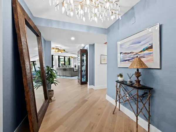 565 SANCTUARY DR #B106, Longboat Key, FL 34228