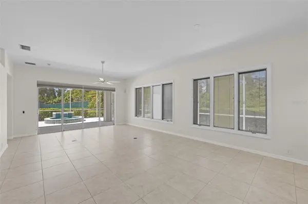 8628 54TH AVENUE CIR E, Bradenton, FL 34211