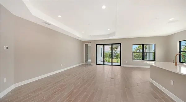 6568 BIG BAYOU DR, Sarasota, FL 34241