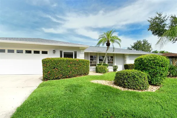 6722 ROXBURY DR, Sarasota, FL 34231