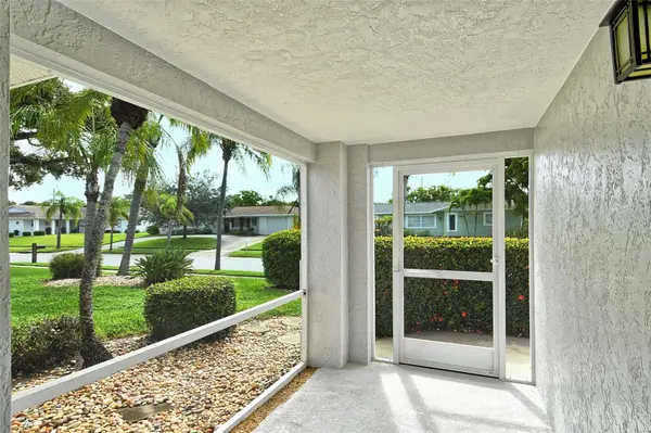 6722 ROXBURY DR, Sarasota, FL 34231