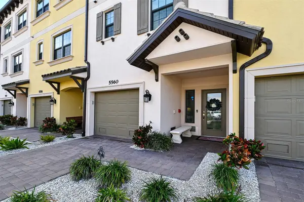 5560 CANNES CIR #3-106, Sarasota, FL 34231