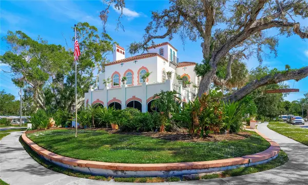 2830 BAY SHORE CIR, Sarasota, FL 34234