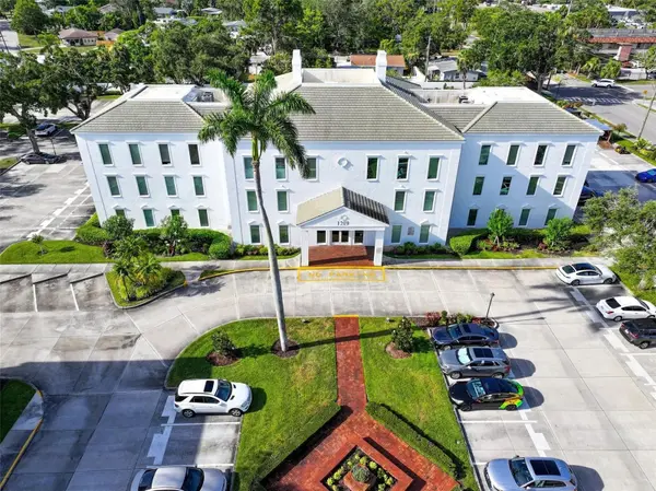 1219 S EAST AVE #3-304, Sarasota, FL 34239