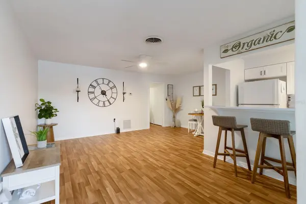 4444 SWIFT RD #4, Sarasota, FL 34231