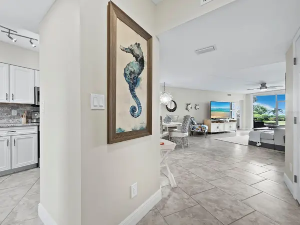 4825 GULF OF MEXICO DR #105, Longboat Key, FL 34228