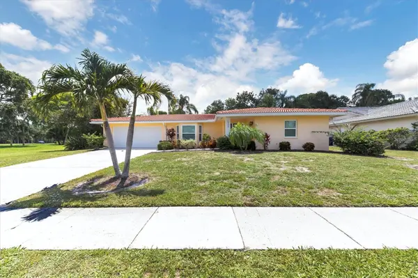 2943 TUCKERSTOWN DR, Sarasota, FL 34231