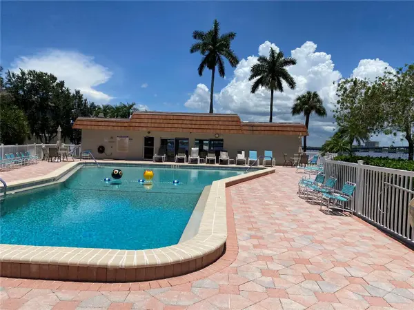 1600 1ST AVE W #206A, Bradenton, FL 34205