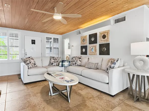 2823 GULF OF MEXICO DR, Longboat Key, FL 34228
