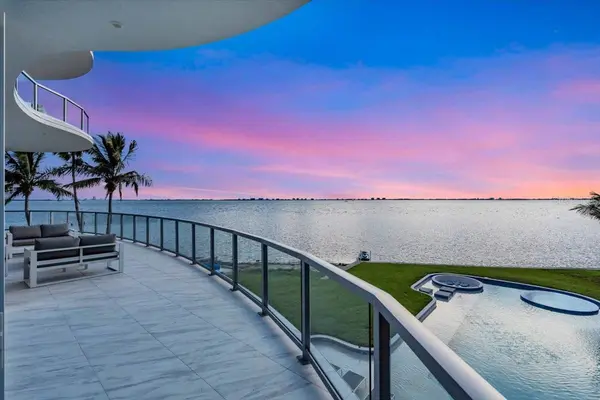4035 BAY SHORE RD, Sarasota, FL 34234