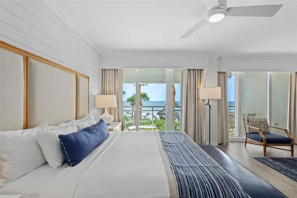 230 SANDS POINT RD #3205, Longboat Key, FL 34228