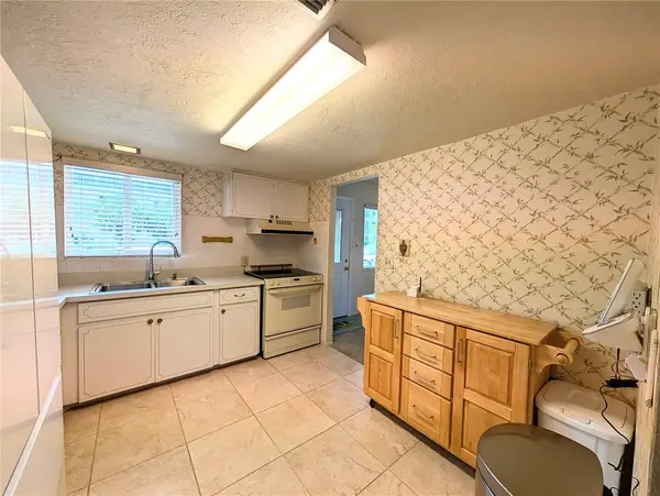 2303 SUNSET DR #H7, Bradenton, FL 34207