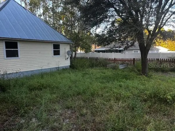 33 SEVEN WONDERS TRL, Palm Coast, FL 32164