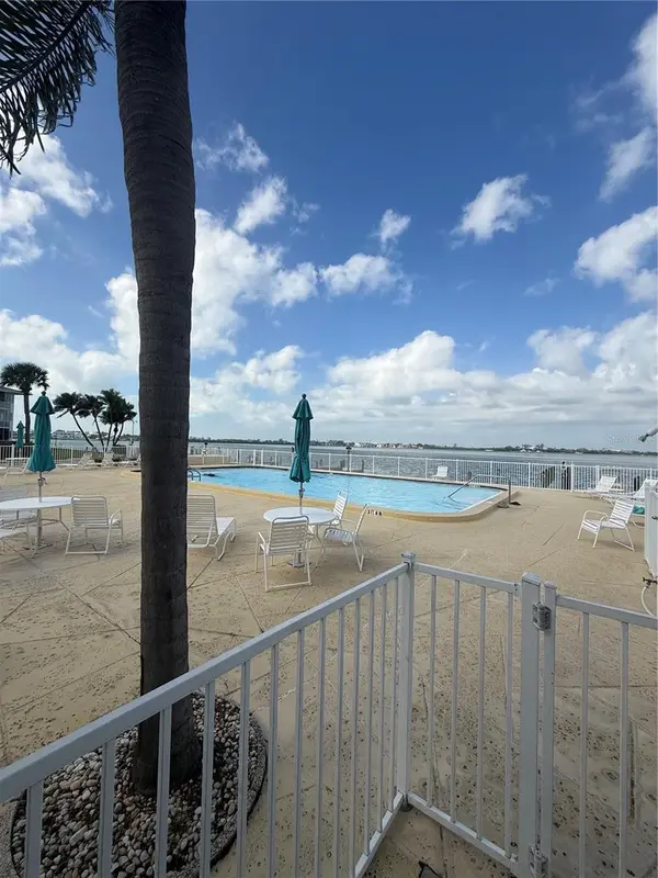 775 JOHN RINGLING BLVD ## 33, Sarasota, FL 34236