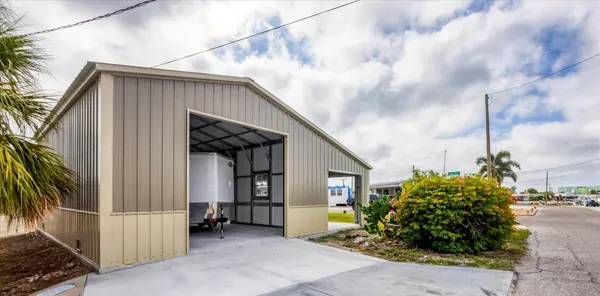 2209 IOWA AVE, Bradenton, FL 34207