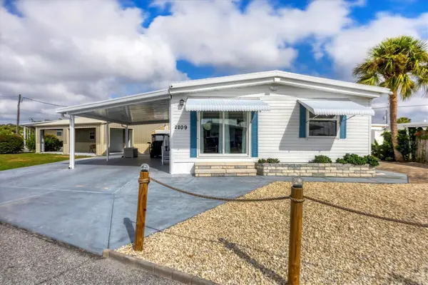 2209 IOWA AVE, Bradenton, FL 34207