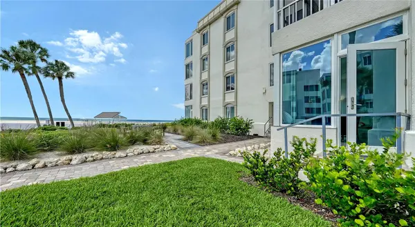 6144 MIDNIGHT PASS RD #2N, Sarasota, FL 34242