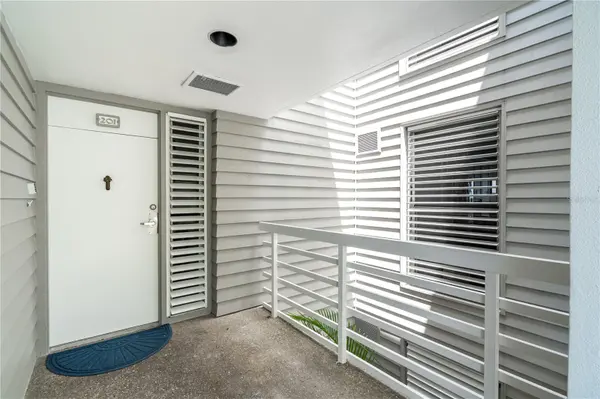 615 DREAM ISLAND PL #201, Longboat Key, FL 34228