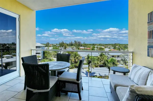 915 SEASIDE DR #607, Weeks 14-15, Sarasota, FL 34242