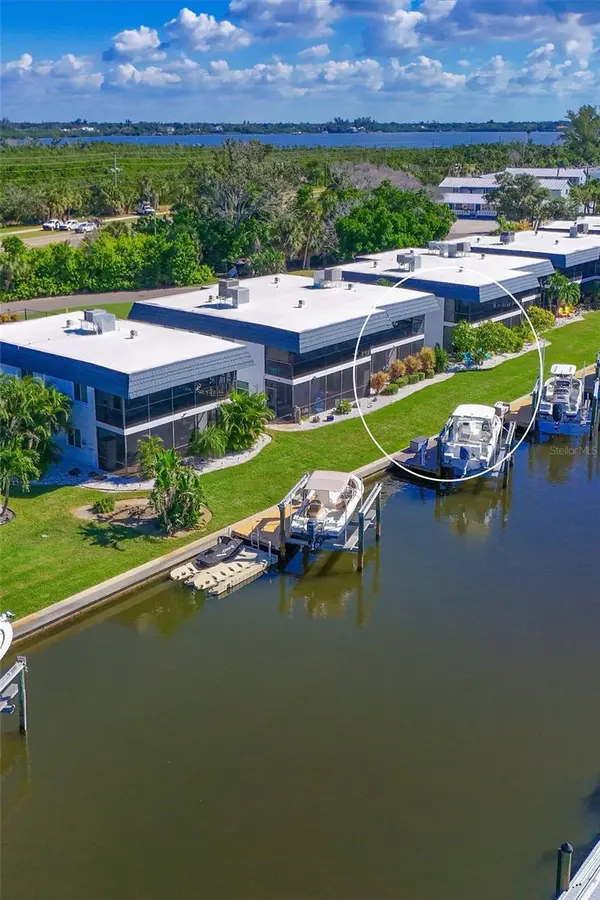 10313 WATERBIRD WAY, Bradenton, FL 34209