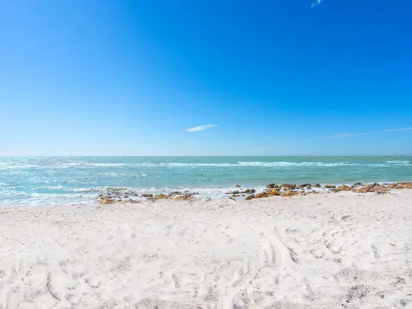 18 N CASEY KEY RD, Osprey, FL 34229