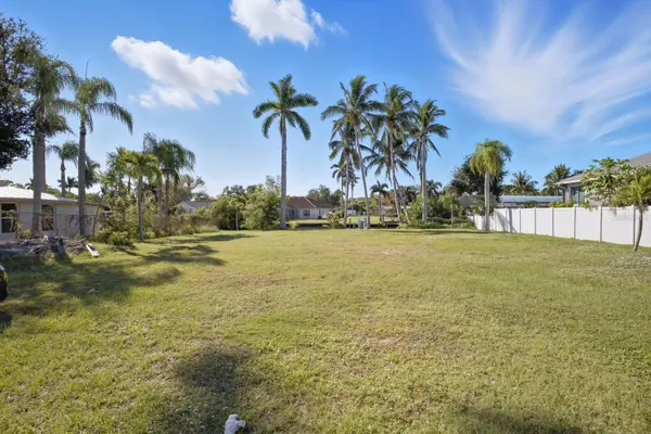 6915 9TH AVE NW, Bradenton, FL 34209