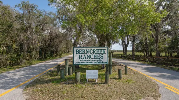 1950 BERN CREEK LOOP, Sarasota, FL 34240