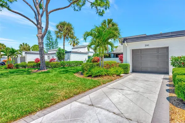 3141 HEATHERWOOD LN, Sarasota, FL 34235