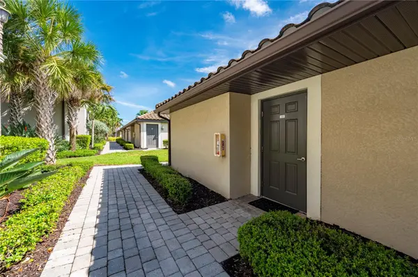 5517 PALMER CIR #106, Bradenton, FL 34211