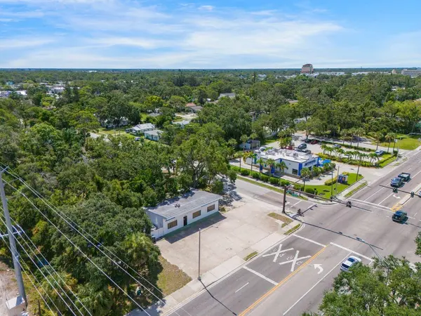1000 N WASHINGTON BLVD, Sarasota, FL 34236