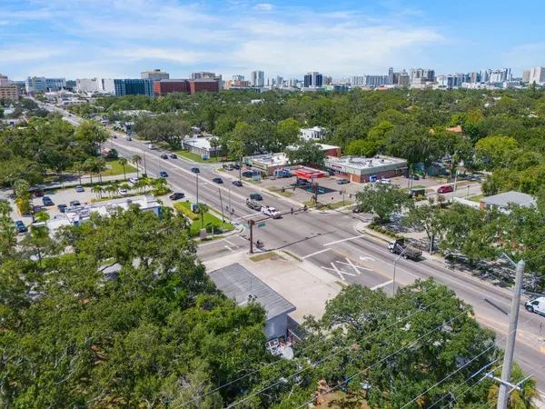 1000 N WASHINGTON BLVD, Sarasota, FL 34236
