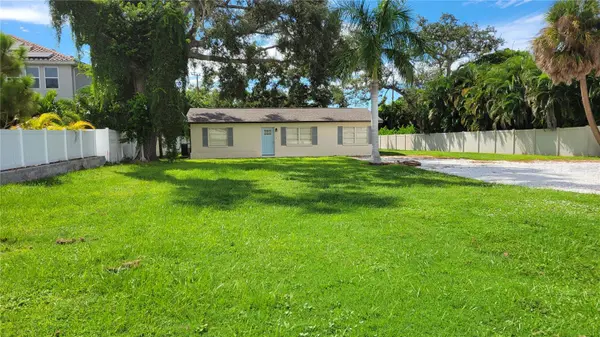 3932 SUNSHINE AVE, Sarasota, FL 34231