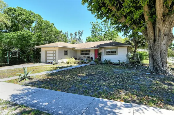 1504 COCOANUT AVE, Sarasota, FL 34236